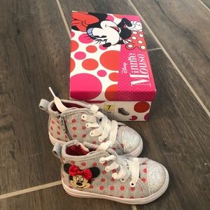 Minnie Mouse Disney conserve high top style shoes